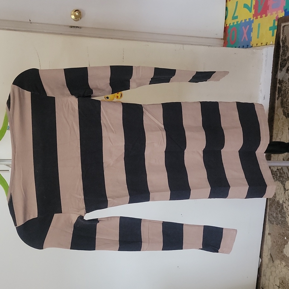 Divided Dress - Picture 2 of 5
